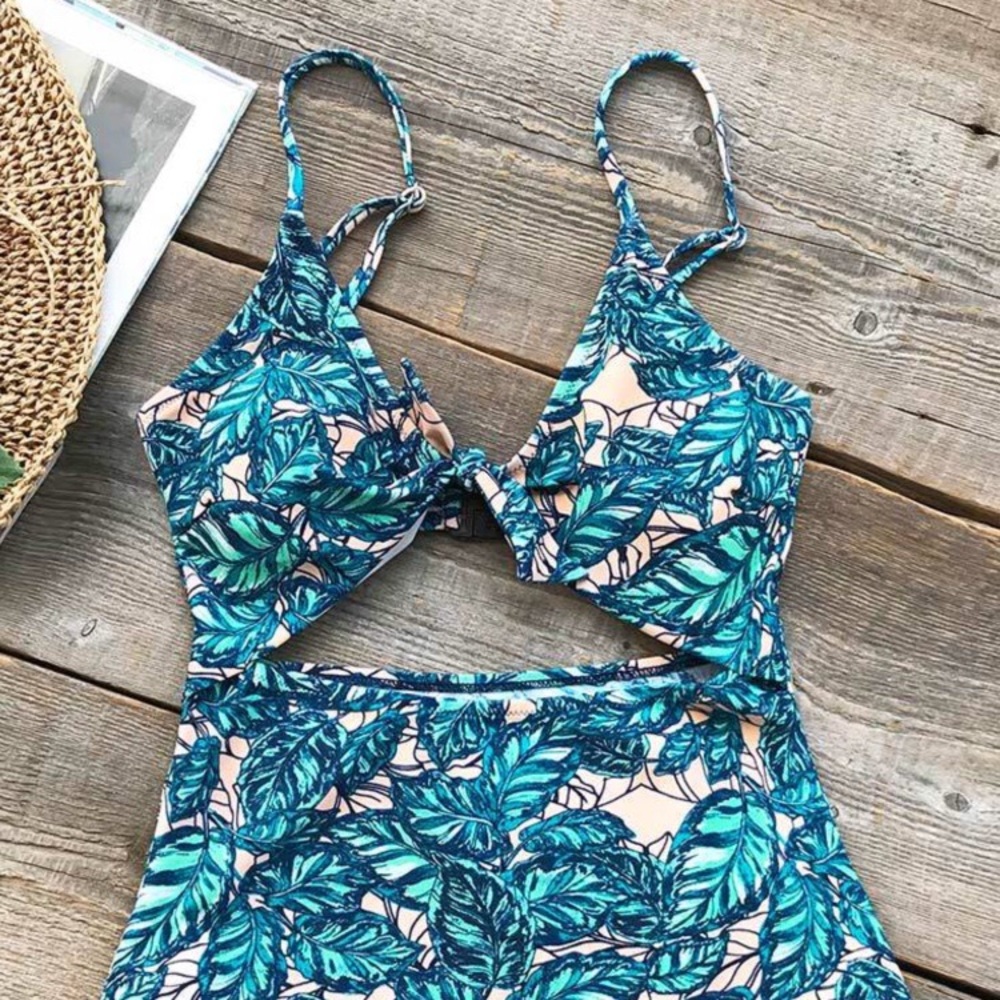 Cupshe Swimsuit - Lush Leaves Print